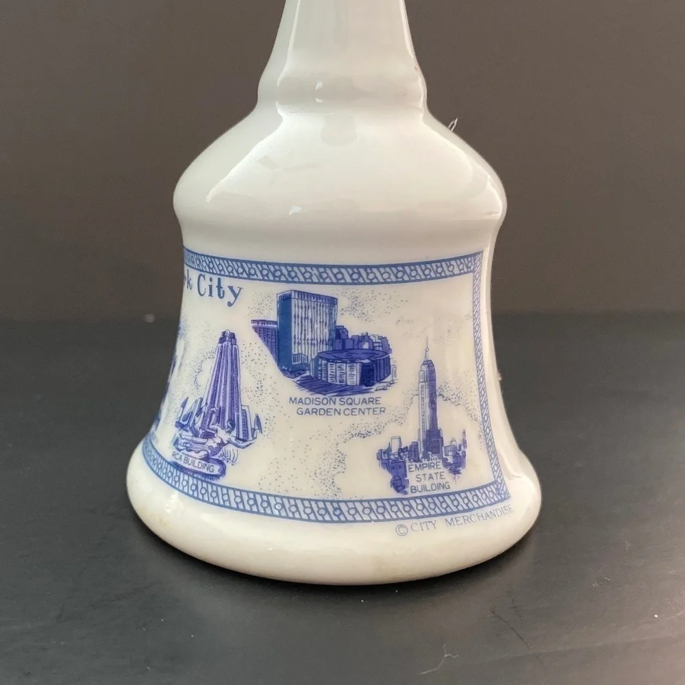 Vintage New York City Souvenir Bell w Twin Towers